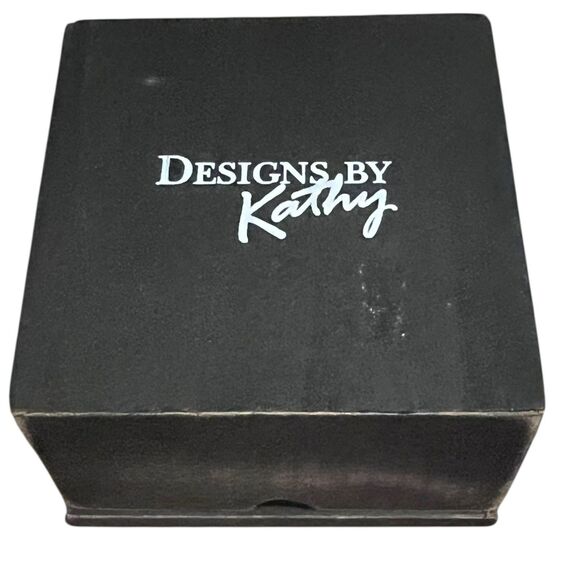 I Love That You're My Mom Wooden Hinged Trinket Box 4" x 4" x 2.75" NEW - Picture 7 of 7